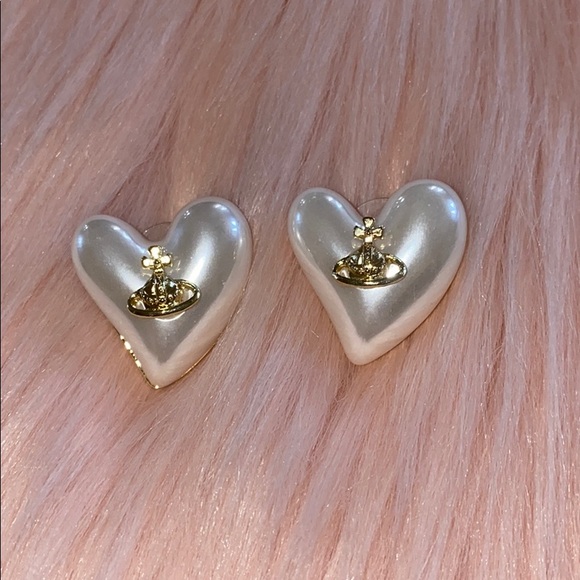 Accessories - Pearl Earrings